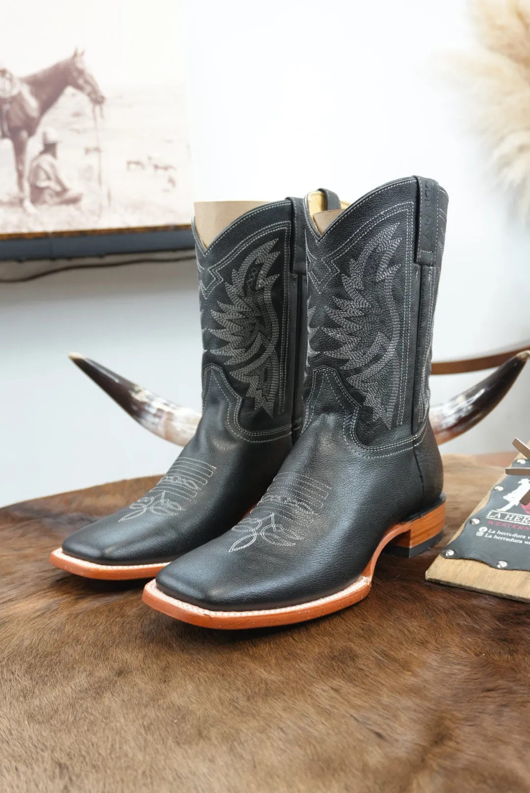 Arango Negro/Negro With Stiching Renegado Square Toe Boot- 4891